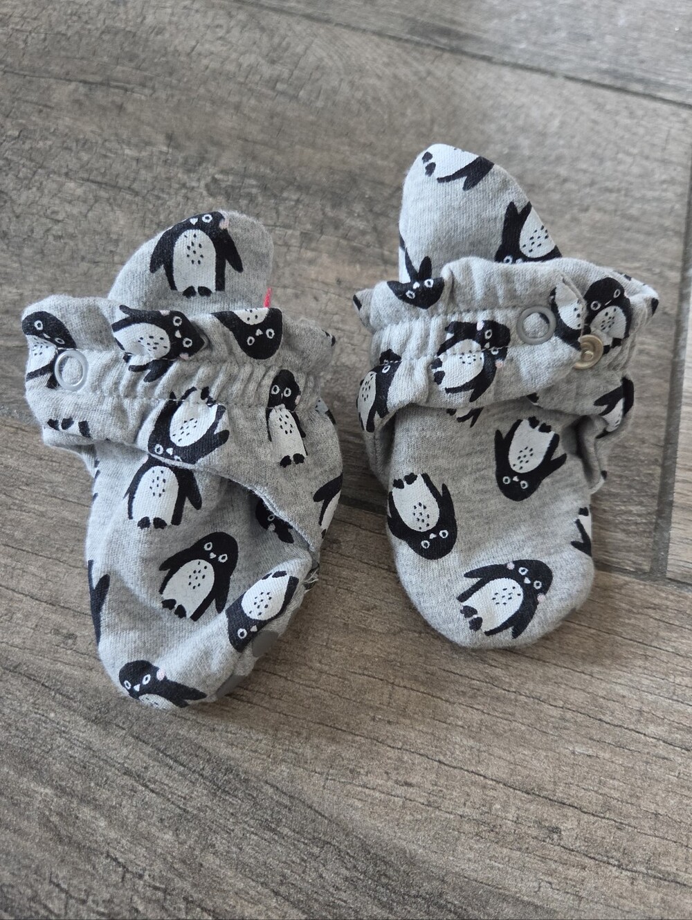 Zutano EUC 6 Months Penguin Print Cotton Booties